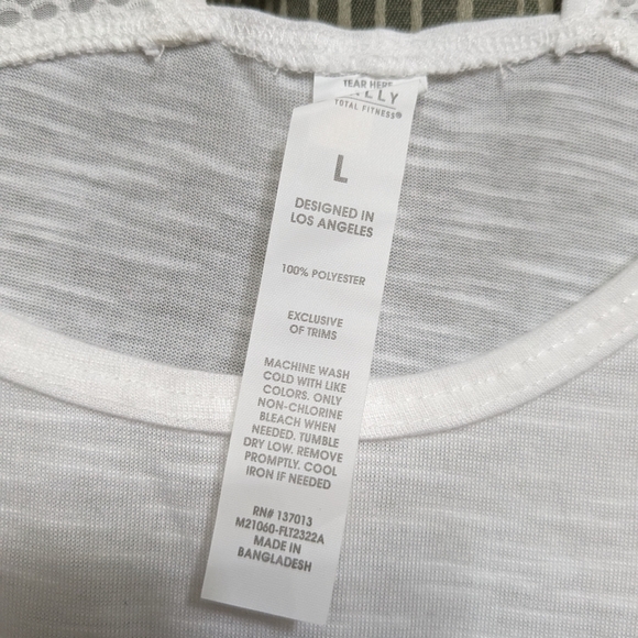 Womens L White Bally Active T Scoop neck, mesh trim, short sleeve - Picture 3 of 5